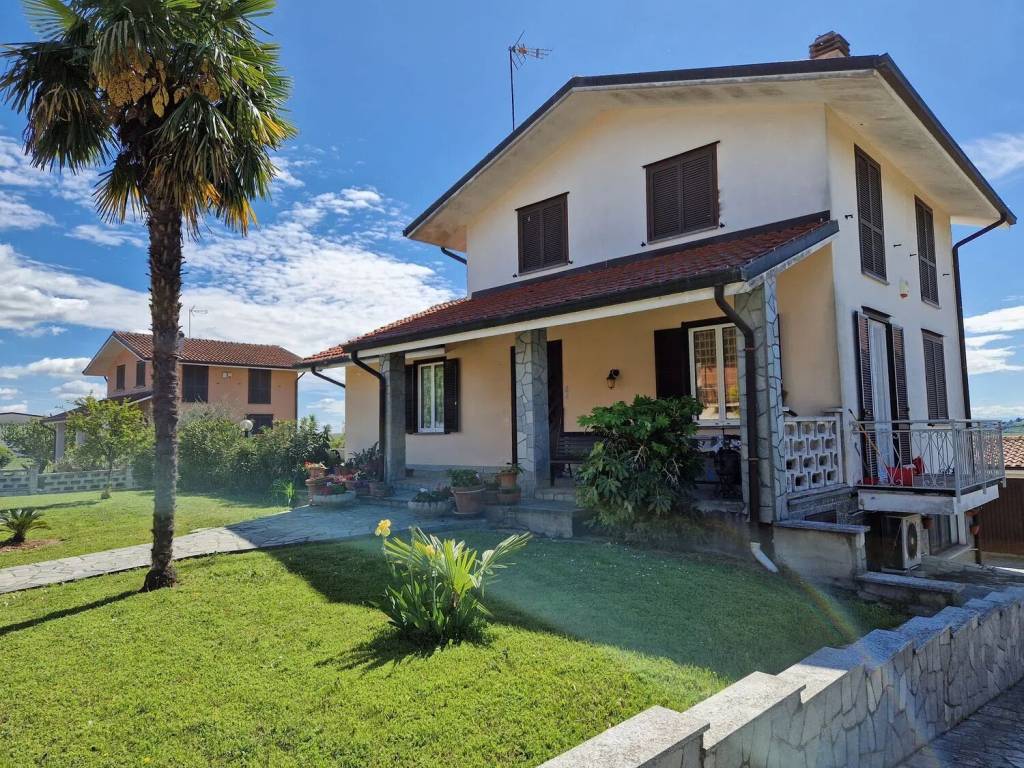 Villa a Casorzo in Via San Lodovico S.N.C. - Foto 2