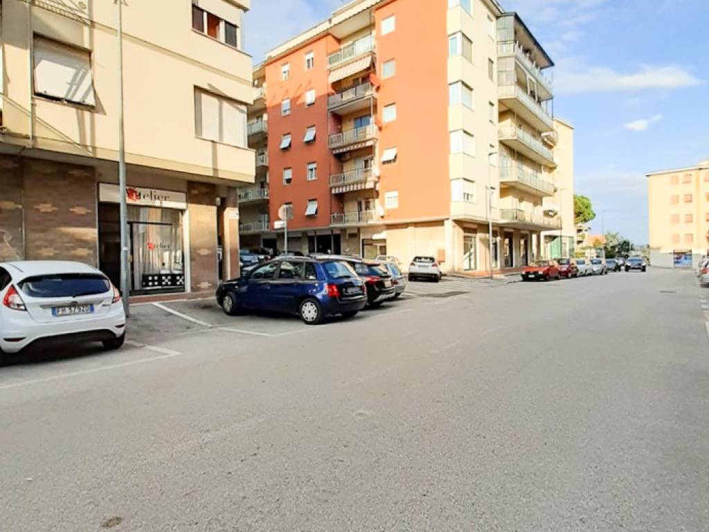 Immobile a Macerata in Via Cassiano da Fabriano - Foto 3