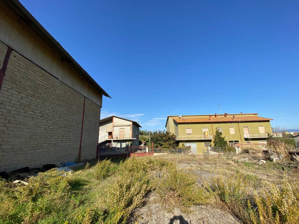 Terreno a Castiglione del lago in Via Romagna - Foto 2