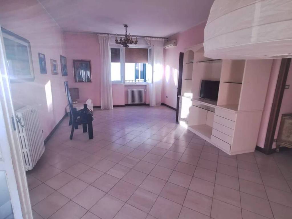 Appartamento a Montecatini-terme in Viale Carlo Rosselli - Foto 4