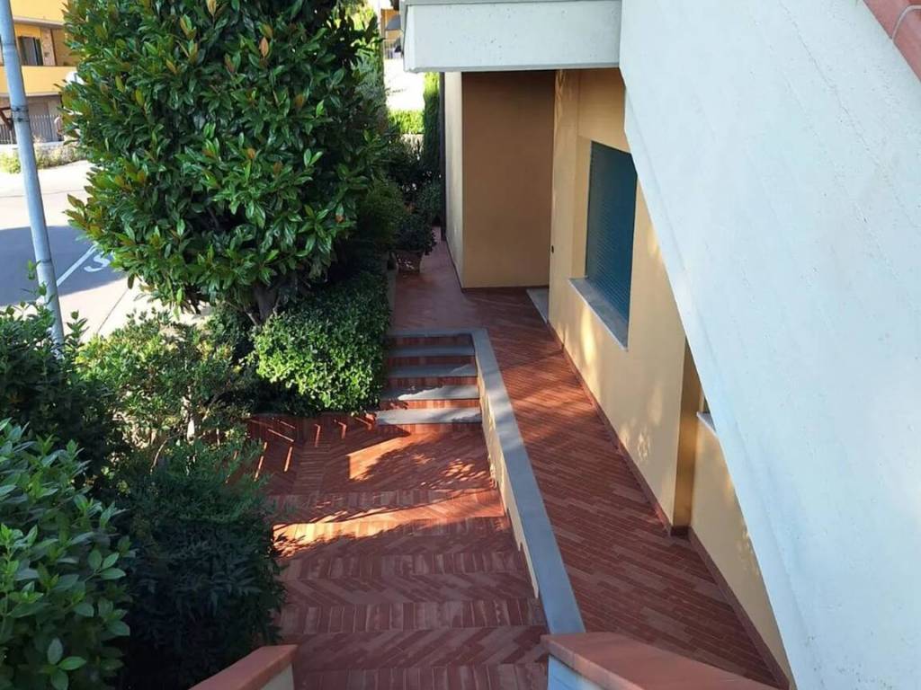 Villa a Monsummano terme in Via Rodolfo Morandi S.N.C. - Foto 4