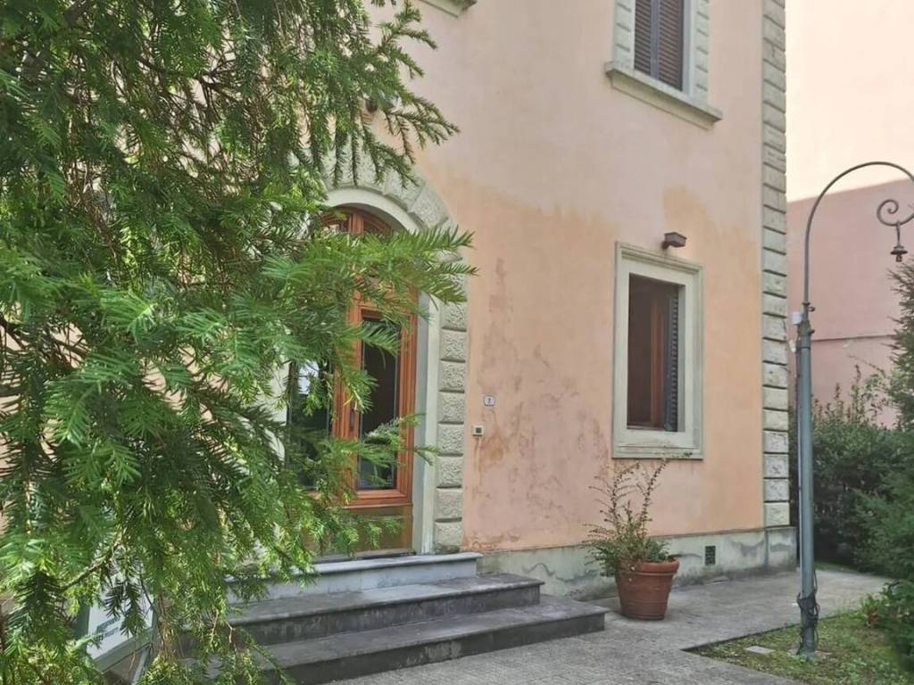 Villa a Montecatini-terme in Via Palestro - Foto 3