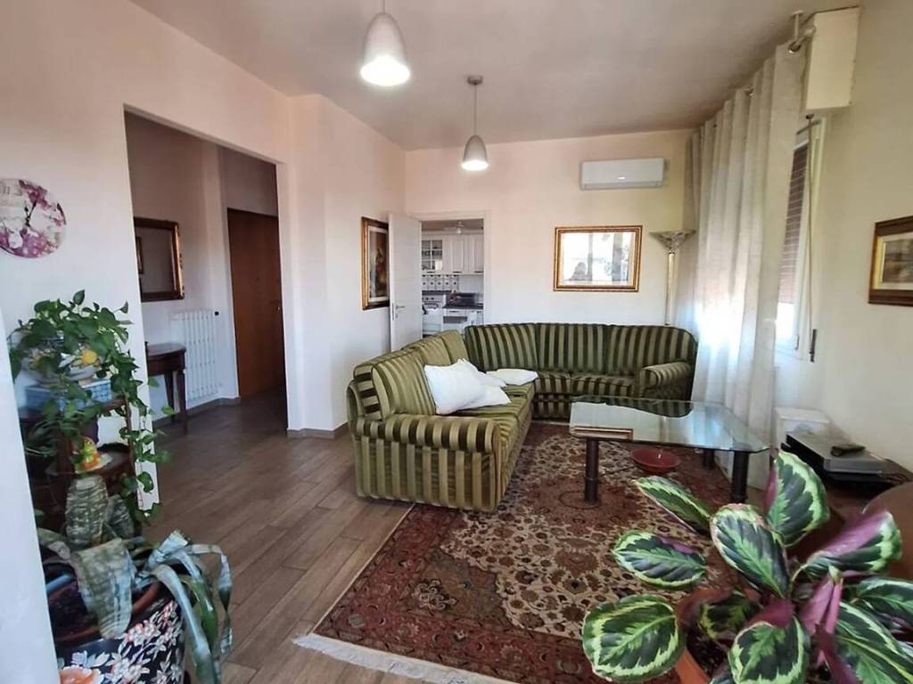 Appartamento a Montecatini-terme in Piazza Xx Settembre S.N.C. - Foto 5