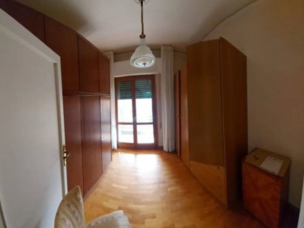 Villa a Montecatini-terme in Quartiere Parco Delle Terme - Sant'Antonio - Foto 2