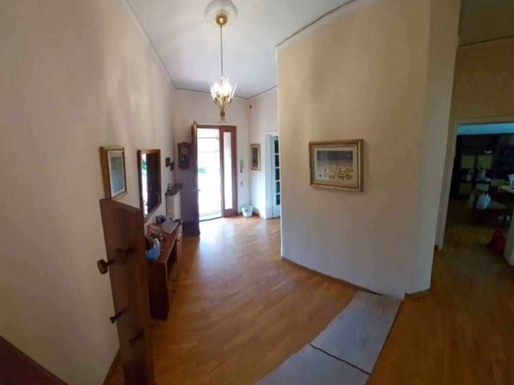 Villa a Montecatini-terme in Quartiere Parco Delle Terme - Sant'Antonio - Foto 5