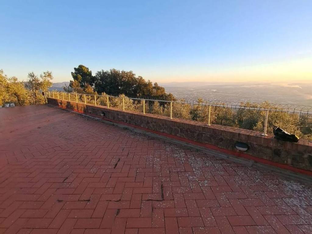 Rustico / casale a Montecatini-terme in Parco Della Rimembranza S.N.C. - Foto 2