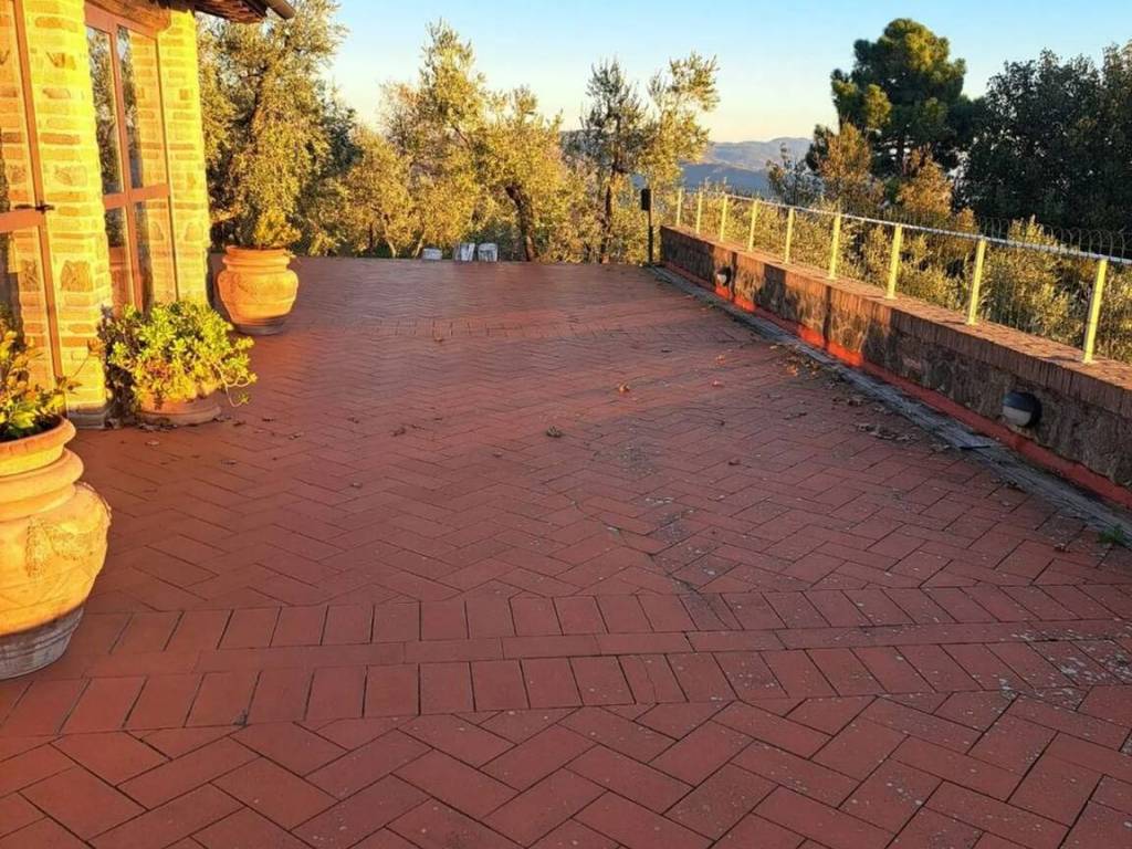 Rustico / casale a Montecatini-terme in Parco Della Rimembranza S.N.C. - Foto 3