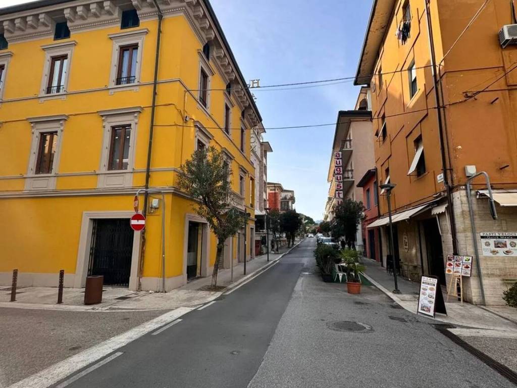 Appartamento a Montecatini-terme in Via Alessandro Manzoni - Foto 2
