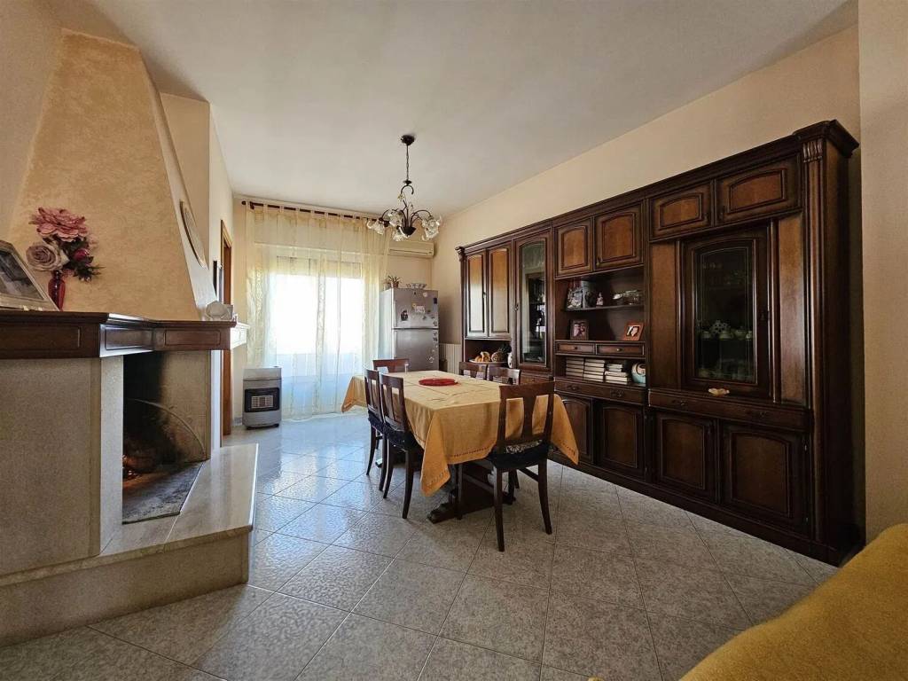 Appartamento a Mesagne in Via Marche S.N.C. - Foto 3