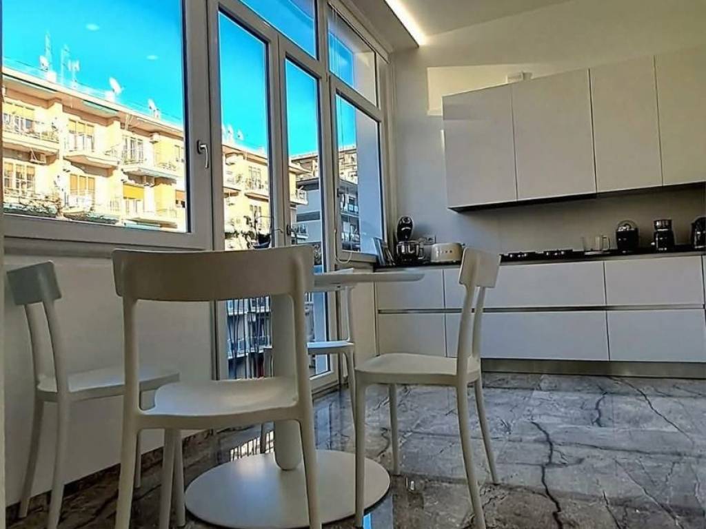 Appartamento a Salerno in Corso Giuseppe Garibaldi - Foto 2