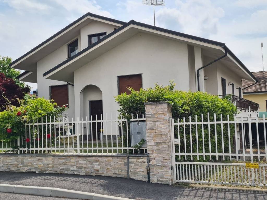 Villa a Bernezzo in Via Bisalta, 8 - Foto 4