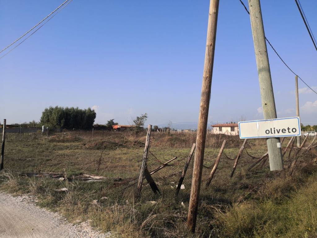 Terreno a Aprilia in Via del Frassineto - Foto 2