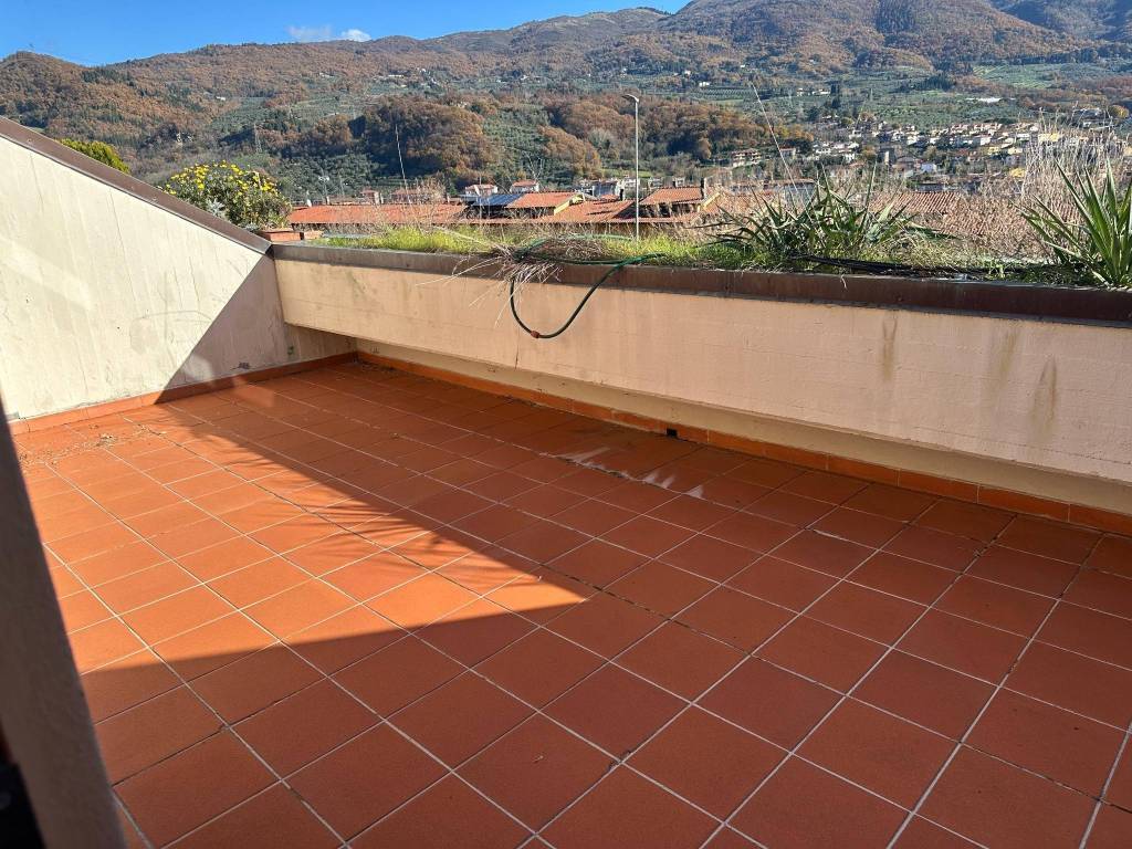 Villa a Vaiano in Via Enrico Berlinguer - Foto 4