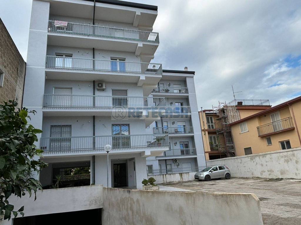 Appartamento a San nicola la strada in Via Pilade Bronzetti - Foto 2