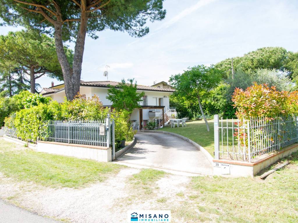 Villa a Misano adriatico in Via Arturo Toscanini, 35 - Foto 3