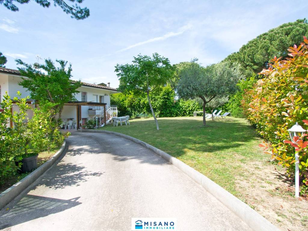 Villa a Misano adriatico in Via Arturo Toscanini, 35 - Foto 4