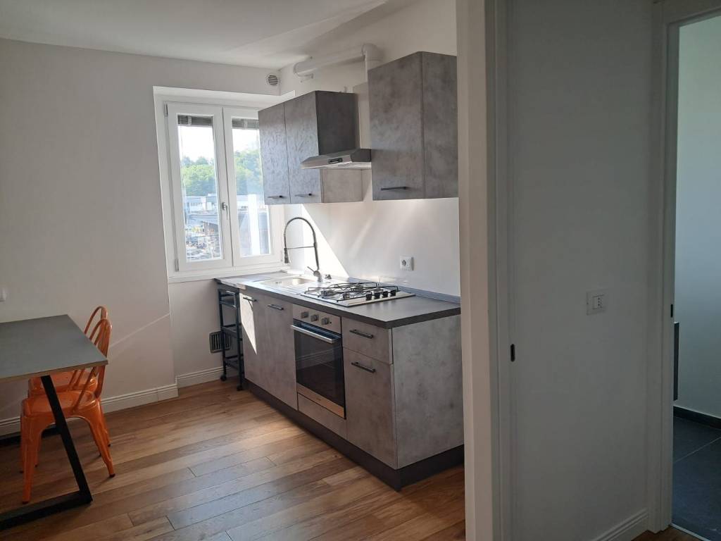 Appartamento a Como in Via Domenico Vandelli - Foto 5