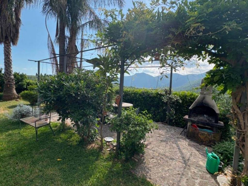 Villa a Fondi in Via Sagliutola - Foto 4