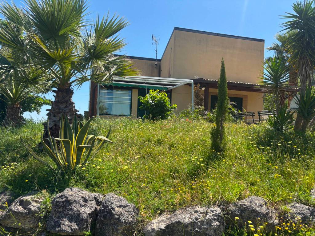 Villa a Caltanissetta in Via Giacomo Cusmano - Foto 3