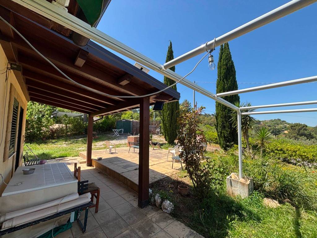 Villa a Caltanissetta in Via Giacomo Cusmano - Foto 4