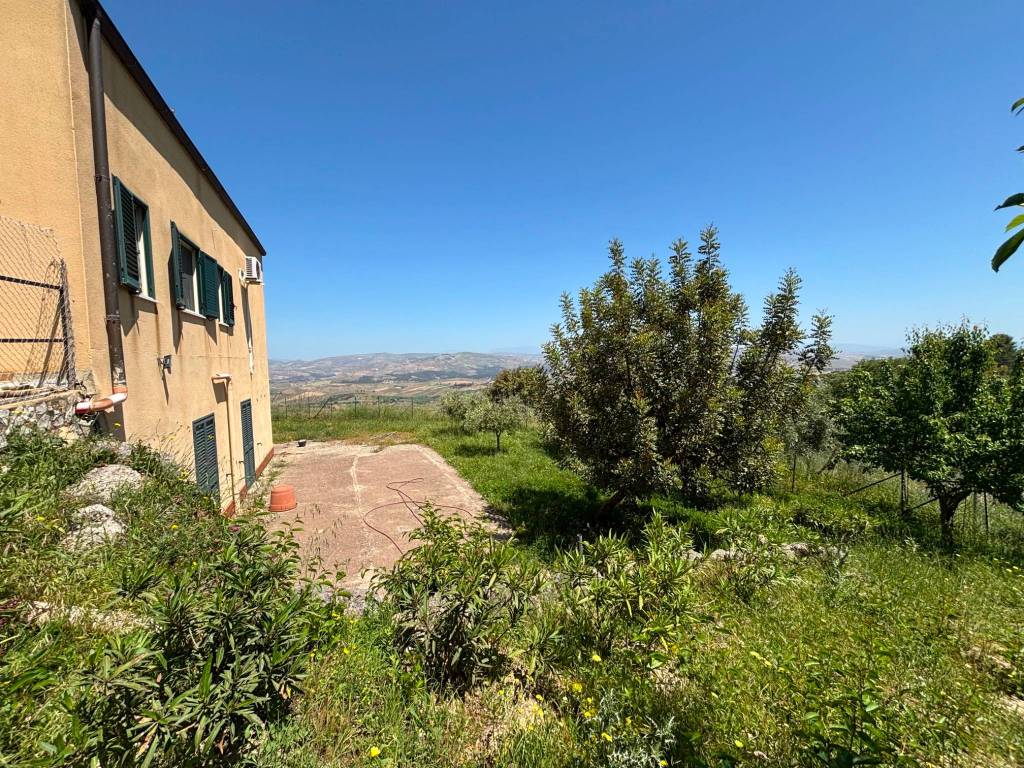 Villa a Caltanissetta in Via Giacomo Cusmano - Foto 5