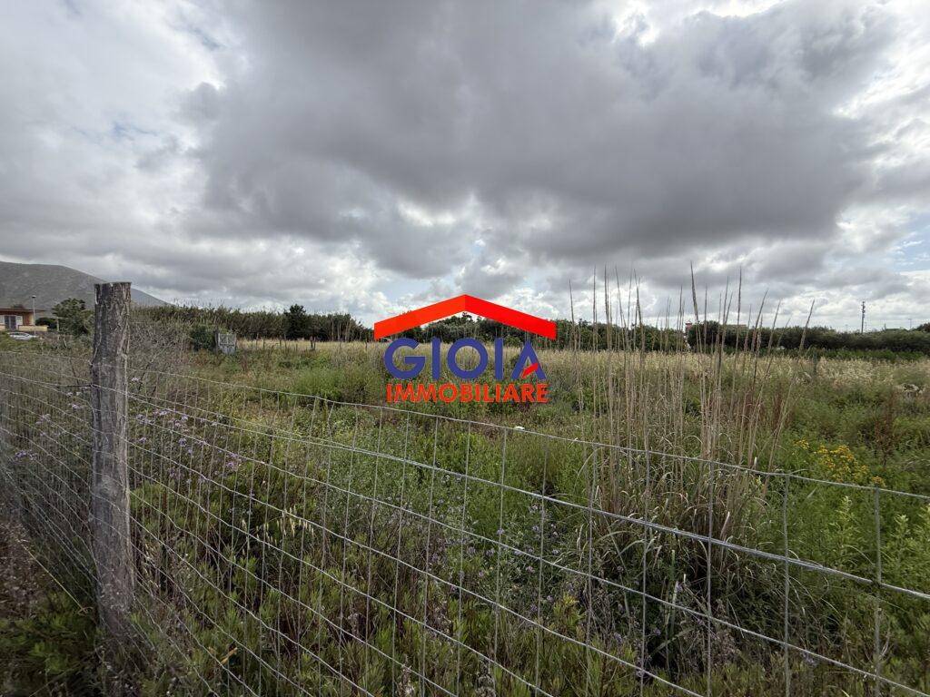 Terreno a Mondragone in Via Sandro Pertini - Foto 2