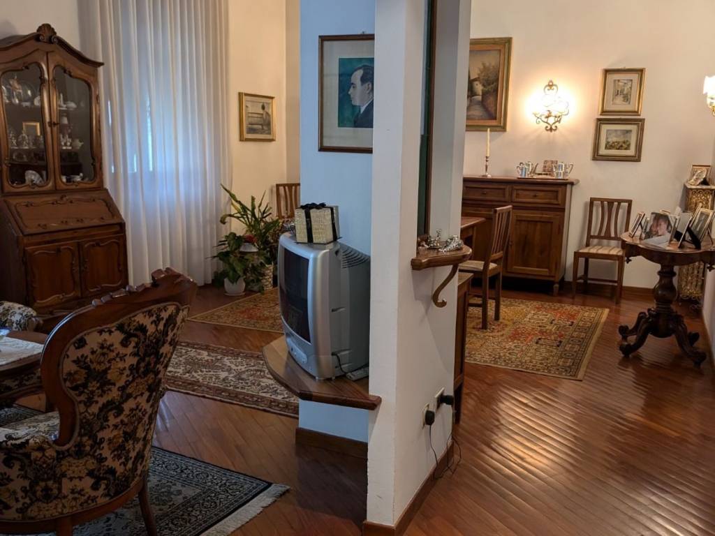 Appartamento a Montevarchi in Via Trento - Foto 4