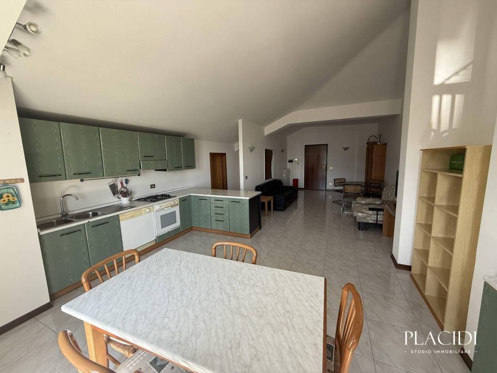 Appartamento a L'aquila in Via Giovanni Pascoli, 5 - Foto 3