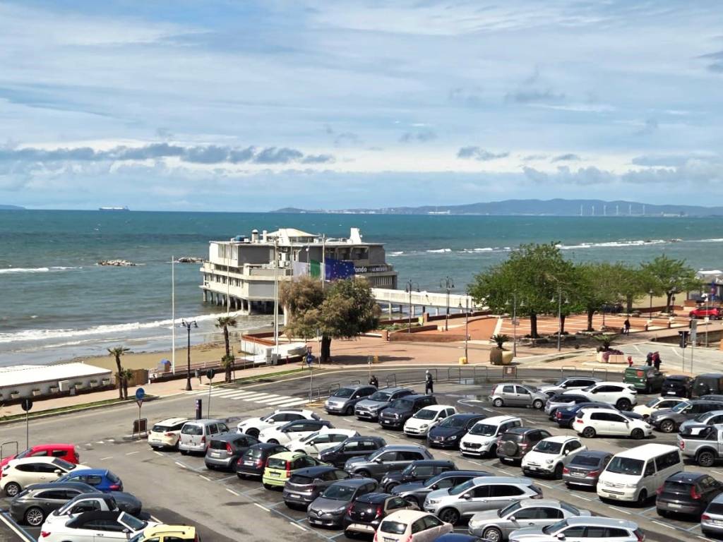 Appartamento a Follonica in Piazza 25 Aprile, 23 - Foto 2