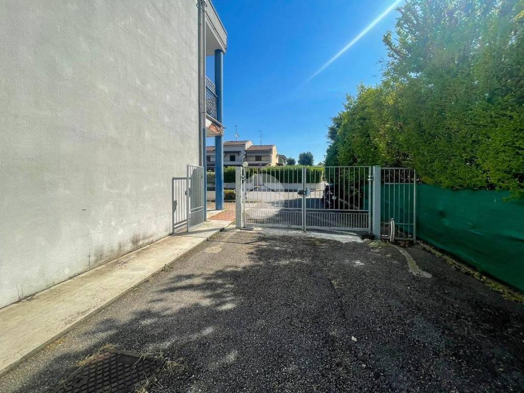 Immobile a Porto mantovano in Via Francesco Petrarca, 24 - Foto 5