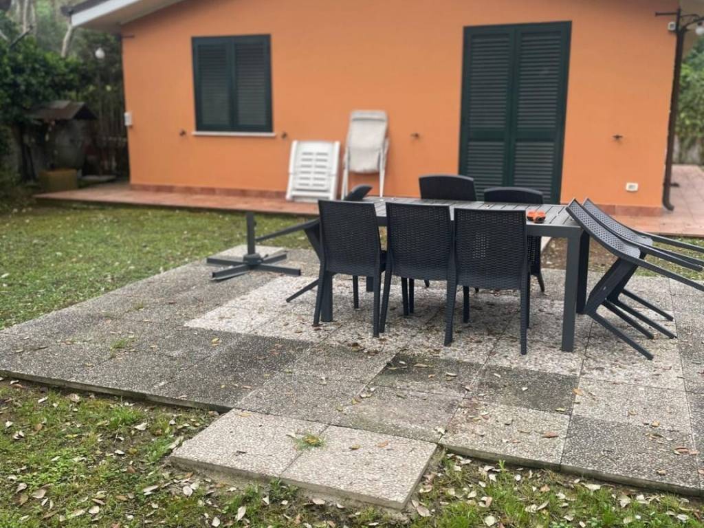 Villa a Sabaudia in Viale delle Rose - Foto 5