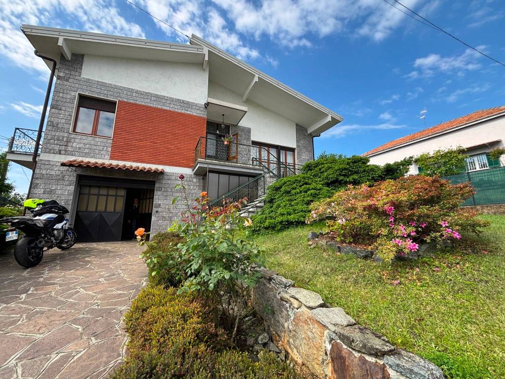 Villa a Cavaglià in Via Generale Pietro Giovanni Salino, 24 - Foto 3