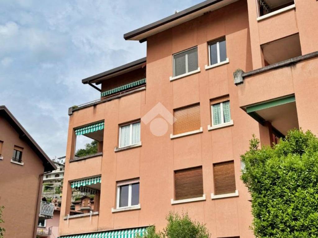 Appartamento a Bellano in Via Villaggio Giardino, 35 - Foto 2