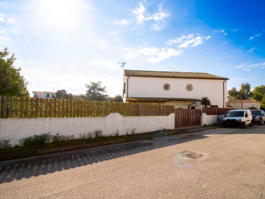 Villa a Martinsicuro in Via Palmiro Togliatti, 14 - Foto 3
