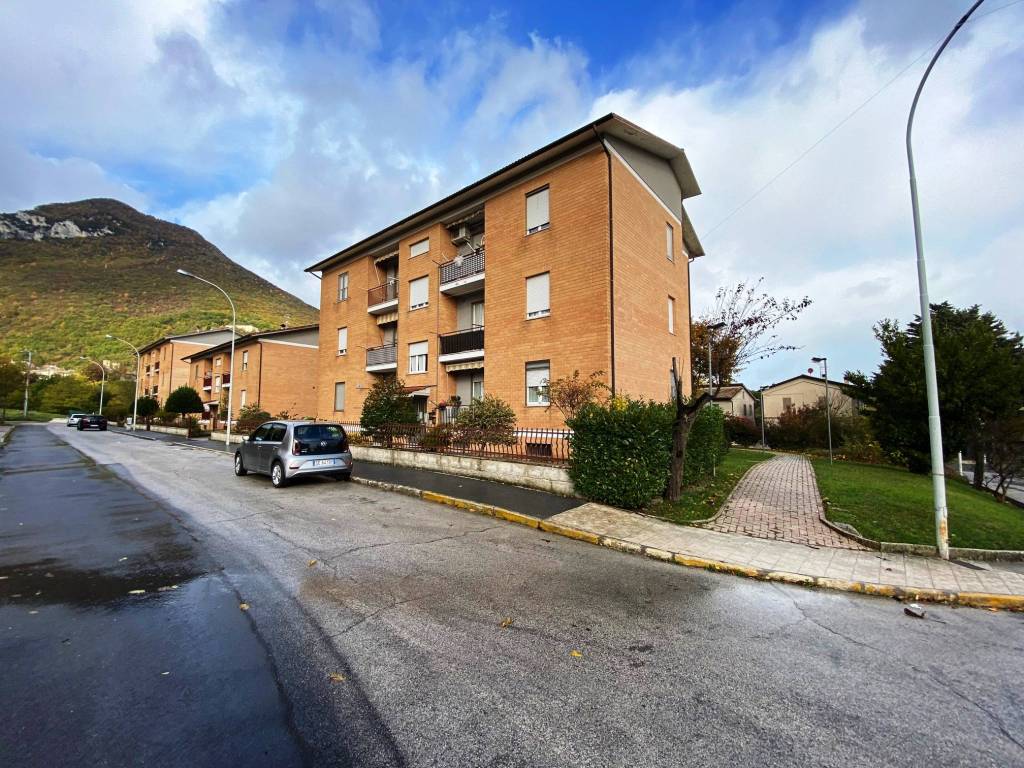 Appartamento a Esanatoglia - Foto 2