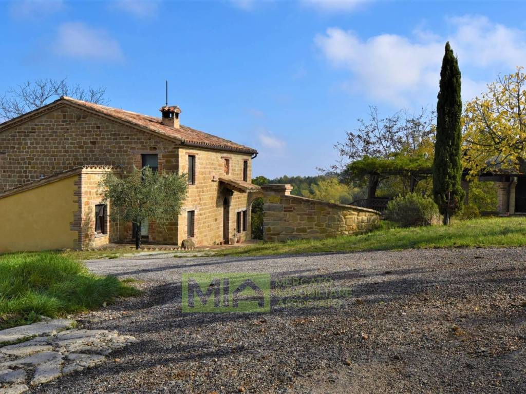 Rustico / casale a Gualdo in C.DA VALLE - Foto 4