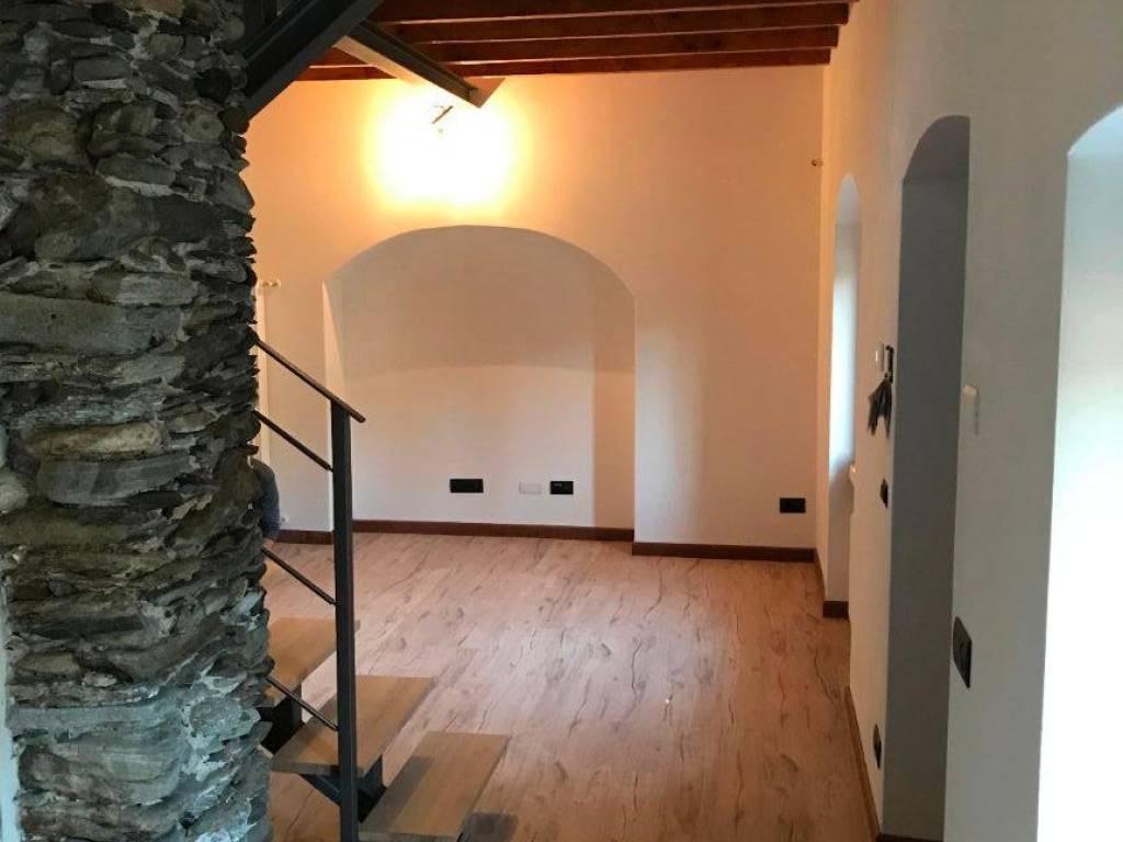 Casa indipendente a Cambiasca in Via D'Adam, 5 - Foto 5