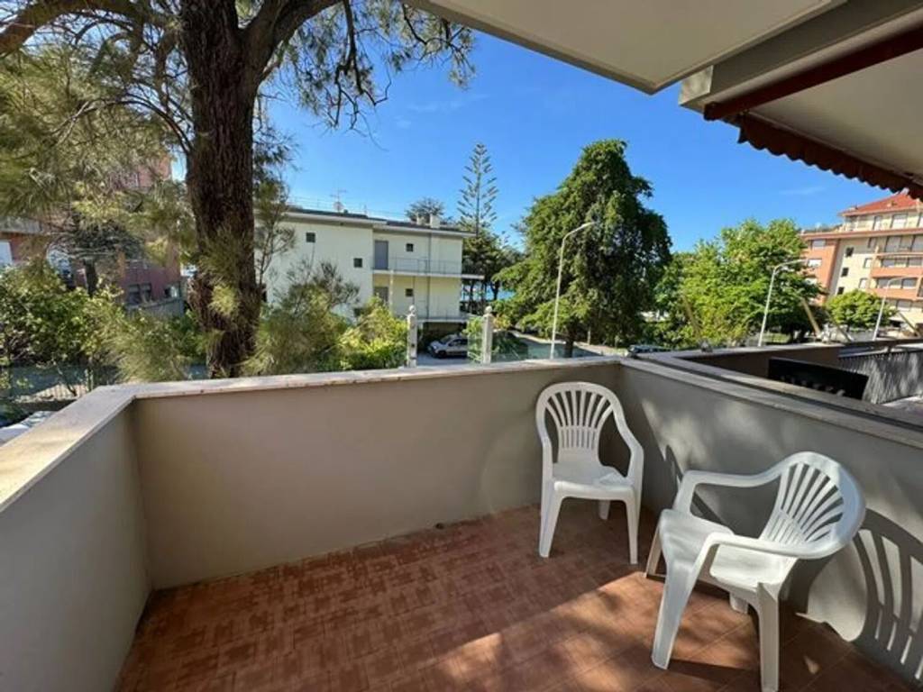 Appartamento a San bartolomeo al mare in Largo Gallinara, 9 - Foto 3