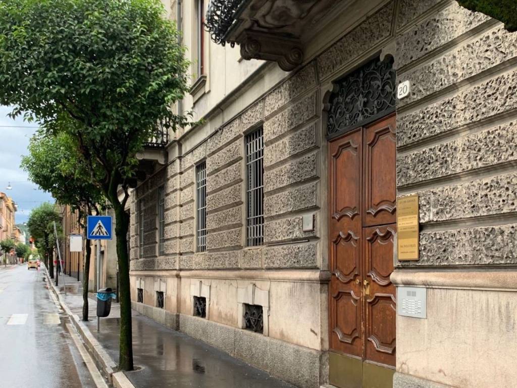 Attico / mansarda a Como in Via Dante Alighieri, 20 - Foto 5