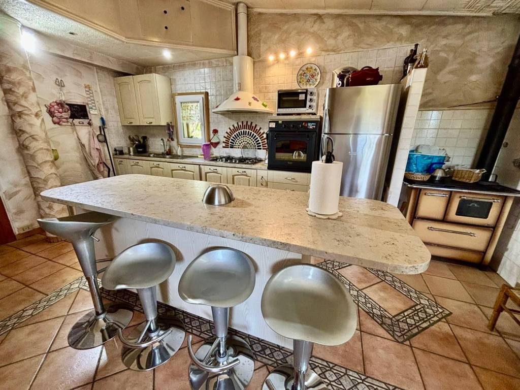 Villa a Aprilia in Via Miscano - Foto 4