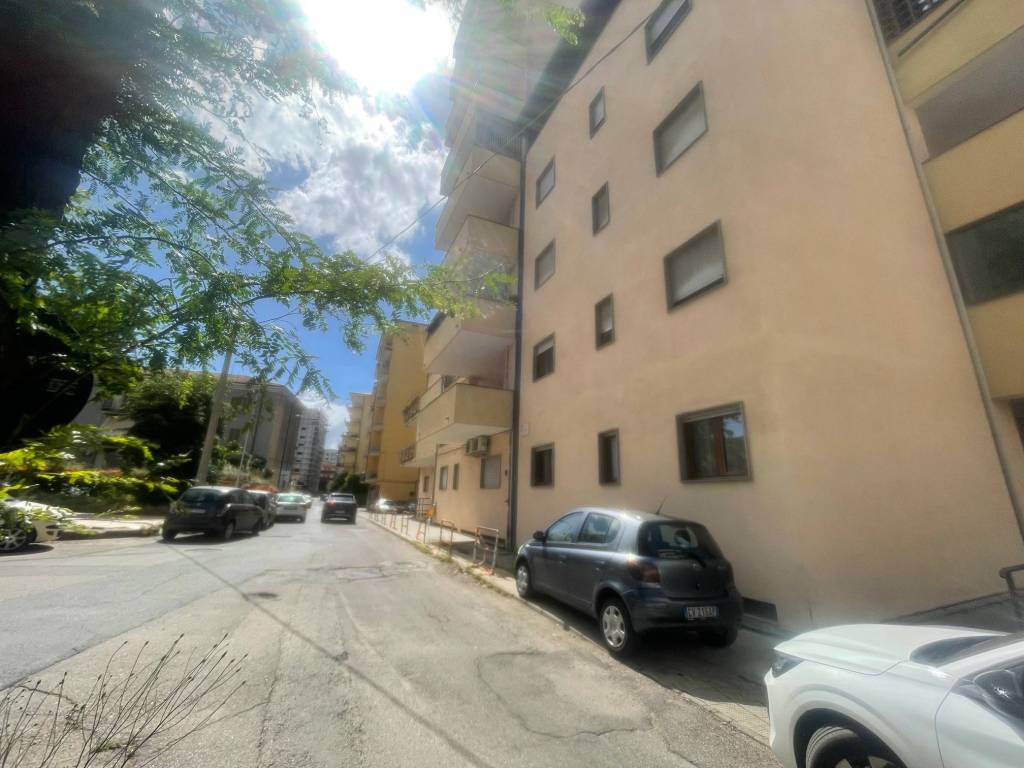 Immobile a Cosenza in Via Stanislao Amato, 12 - Foto 2