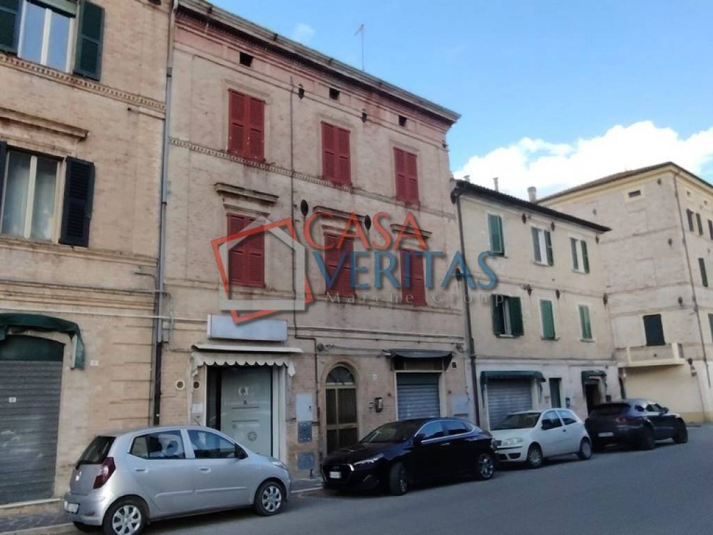 Appartamento a Chiaravalle in Via Fratelli Bandiera, 9 - Foto 2