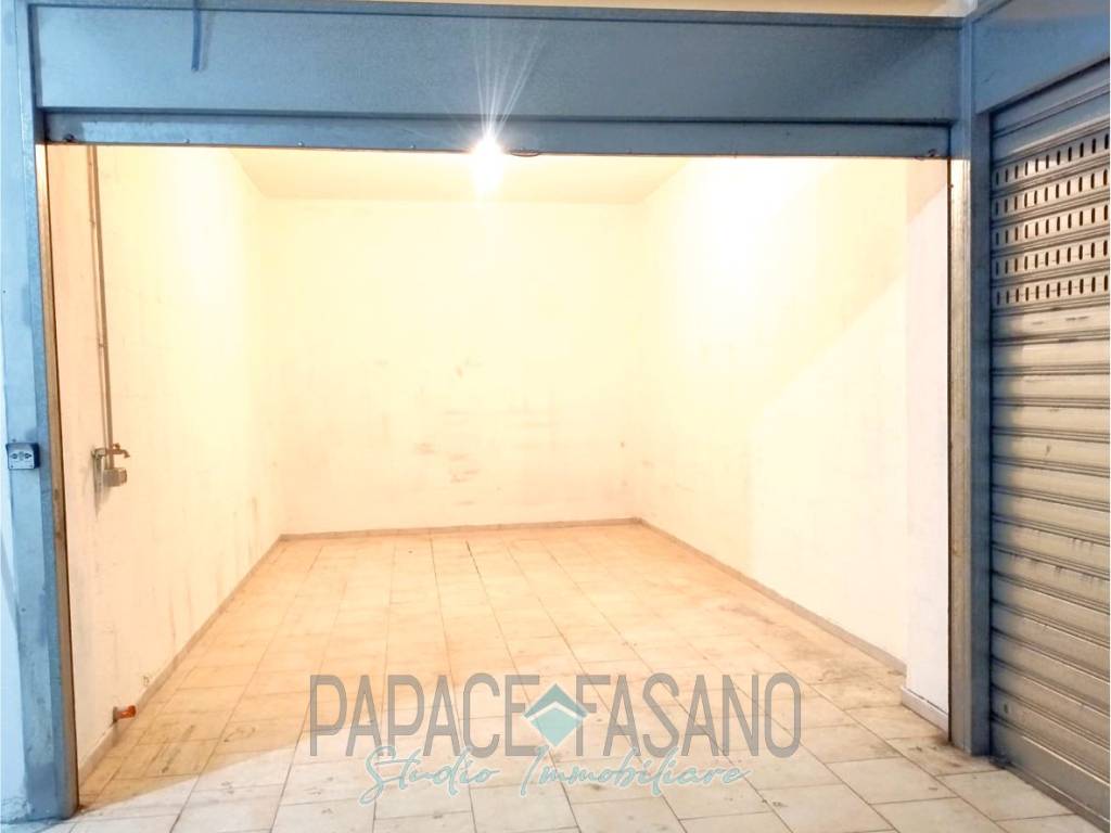 Box / garage a Campagna in Via Goffredo Mameli, 8 - Foto 2