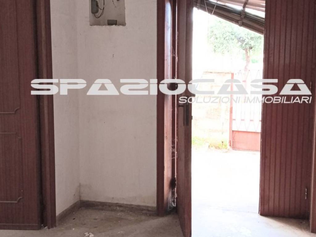 Casa indipendente a Calimera in Via Sottotenente Spirò, 35 - Foto 3