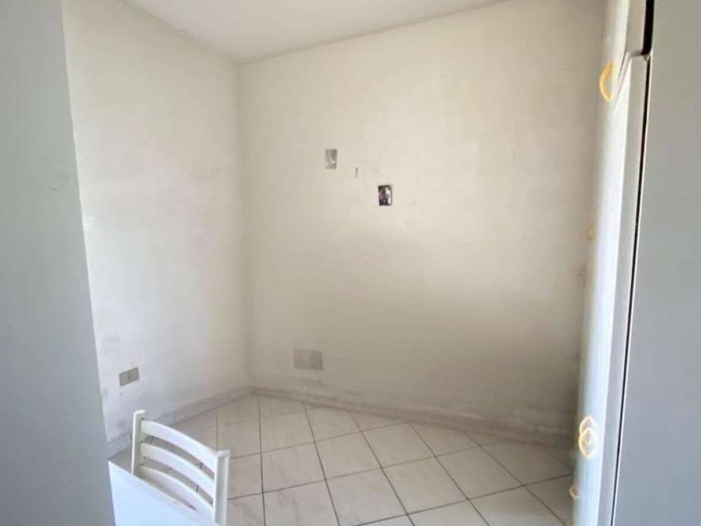 Appartamento a Casarano in Via ombrone - Foto 3