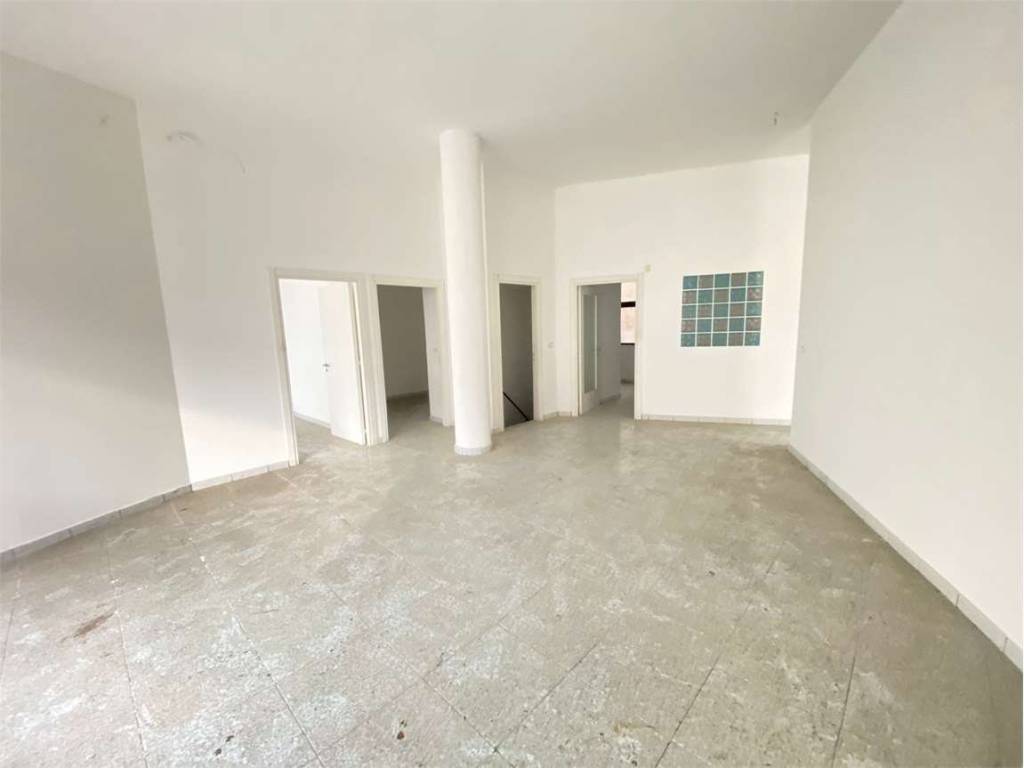 Immobile a Casarano in viale stazione - Foto 2