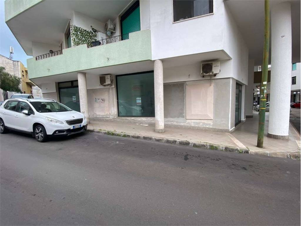 Immobile a Casarano in viale stazione - Foto 5