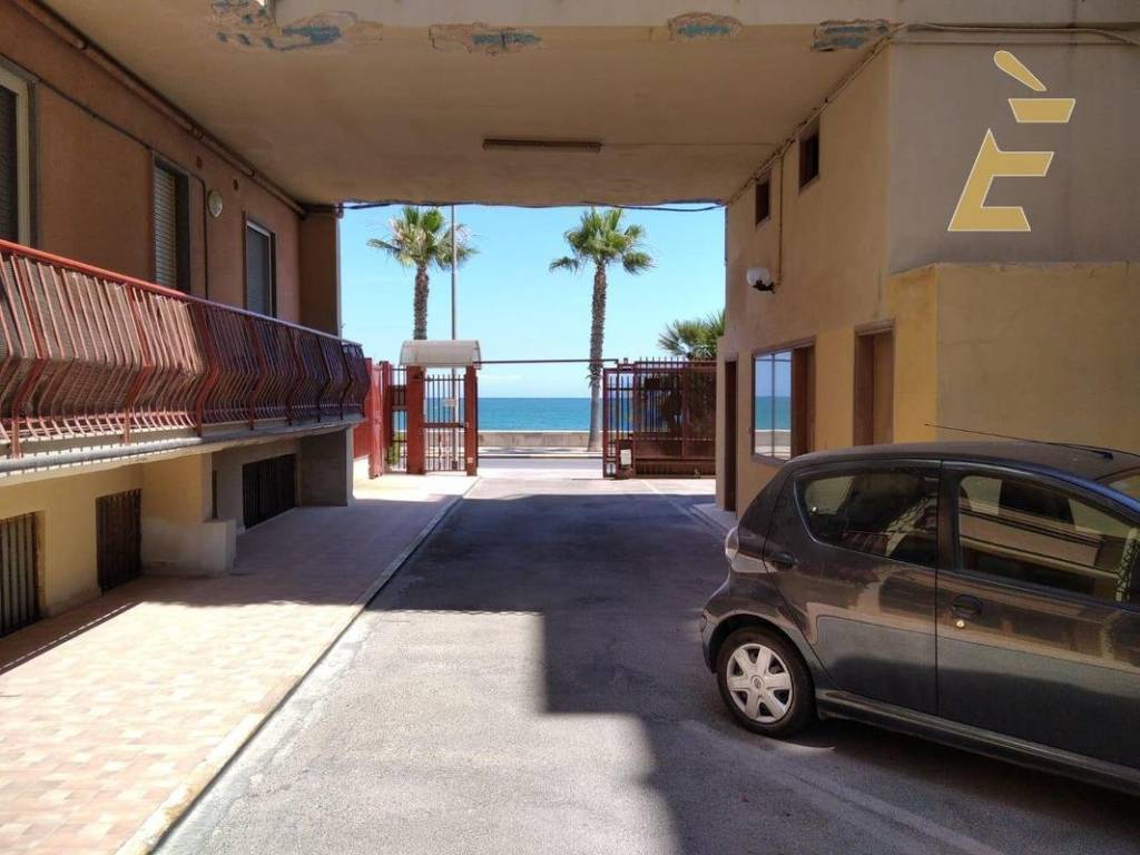 Appartamento a Trani in Lungomare Cristoforo Colombo, 2 - Foto 2