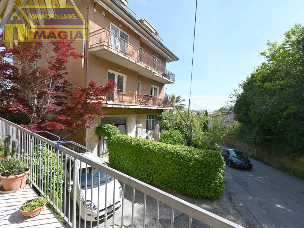Appartamento a San benedetto del tronto in Via Carnia, 12 - Foto 2