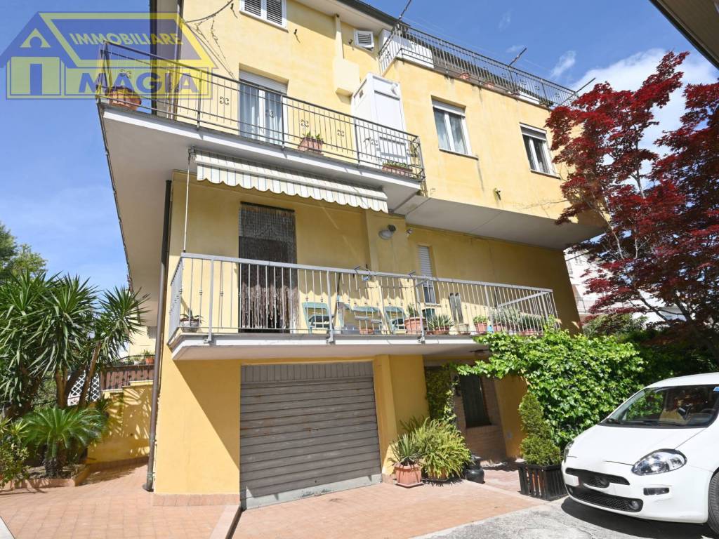Appartamento a San benedetto del tronto in Via Carnia, 12 - Foto 3